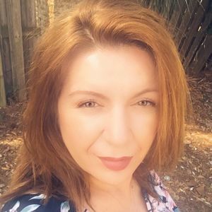 Meet your Posher, Azira